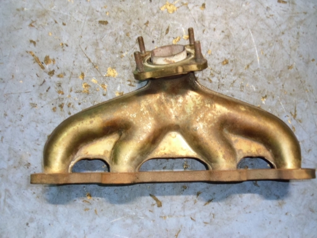 Газопроводи (колектор випускний) 06A253031 VAG