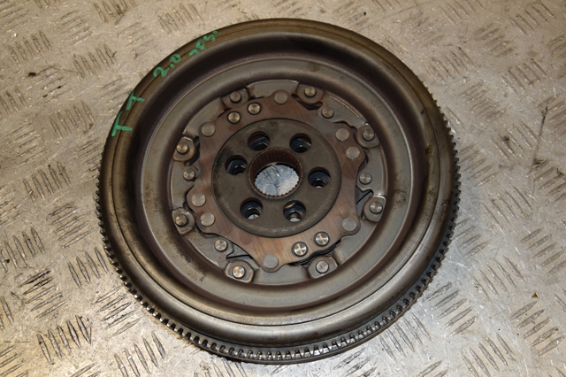 Маховик зчеплення 06F105266L VAG