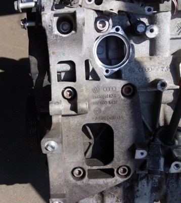 Кронштейн генератора (натяжний) 06F903143F VAG