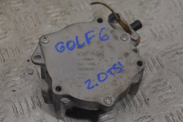 Насос вакуумний 06J145100G VAG