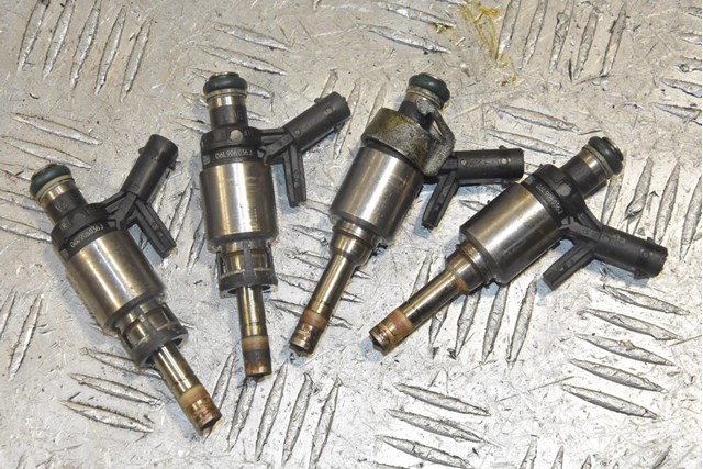 Форсунки електромагнітні 06L906036J VAG