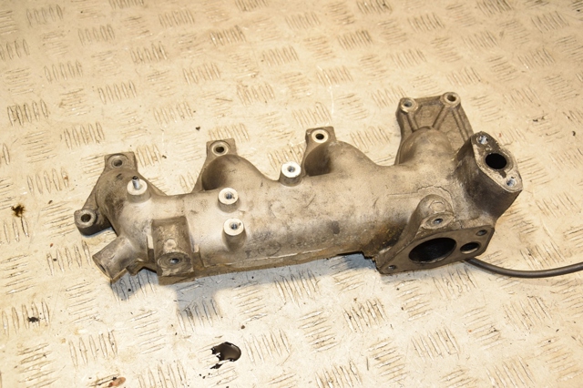 Колектор впускний 0K04R13100A HYUNDAI
