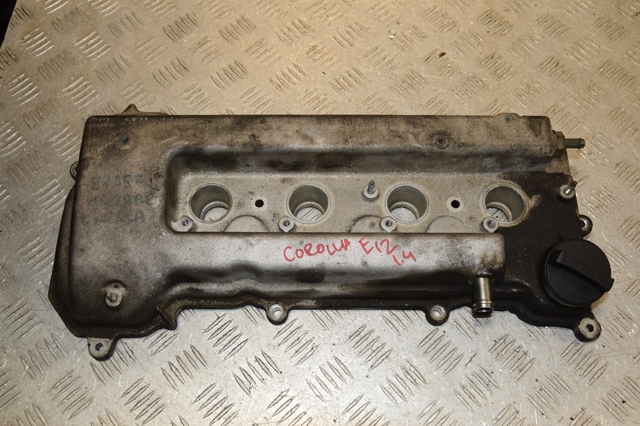 Кришка двигуна 112010D020 TOYOTA