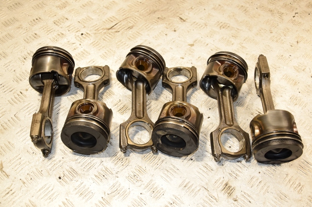 Поршень в зборі 11257792745 BMW