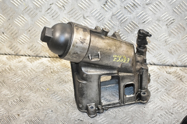 Корпус маслофільтра 11427797392 BMW