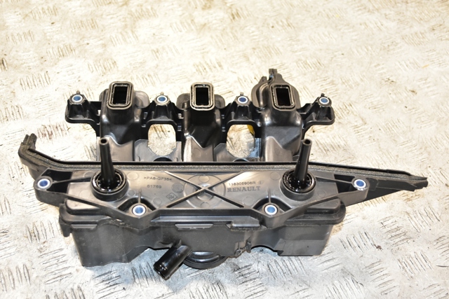 Колектор впускний 118305906R NISSAN