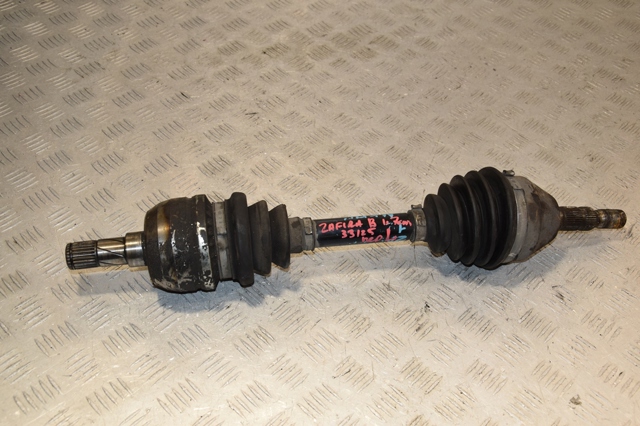 Піввісь передня ліва Opel Zafira B