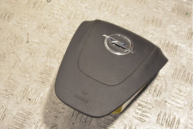 Подушка безопасности руль airbag opel 13270401