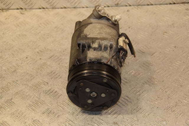 Компресор кондиціонера 13322148 OPEL