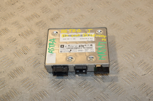 Блок керування Bluetooth 13353284 OPEL