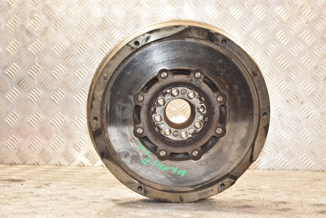 Маховик зчеплення Toyota RAV4 3