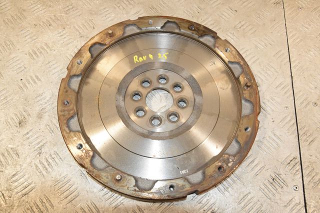 Маховик із зубчастим ободом в зборі 1345125030 TOYOTA