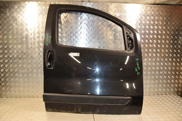 Пасажирські передні двері 1367184080 FIAT