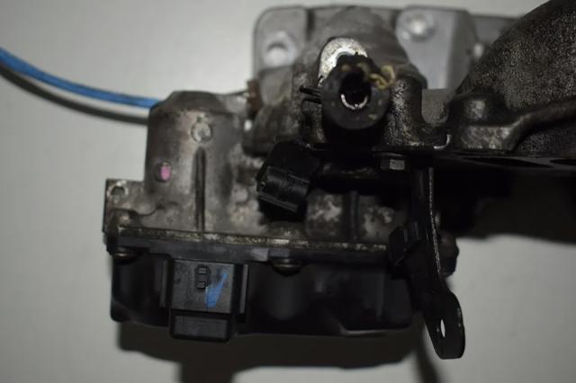 Колектор впускний 140032531R RENAULT