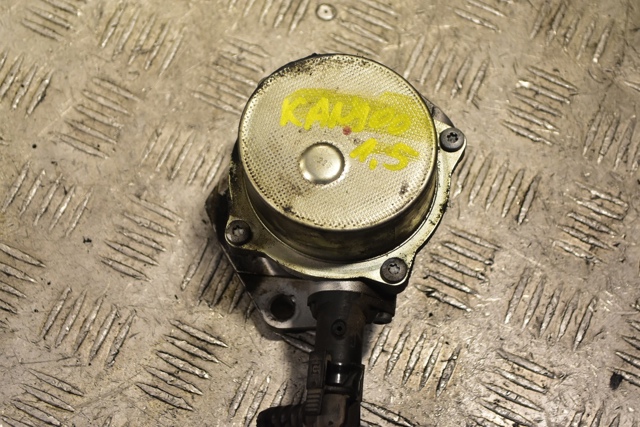 Насос вакуумний 146505272R RENAULT
