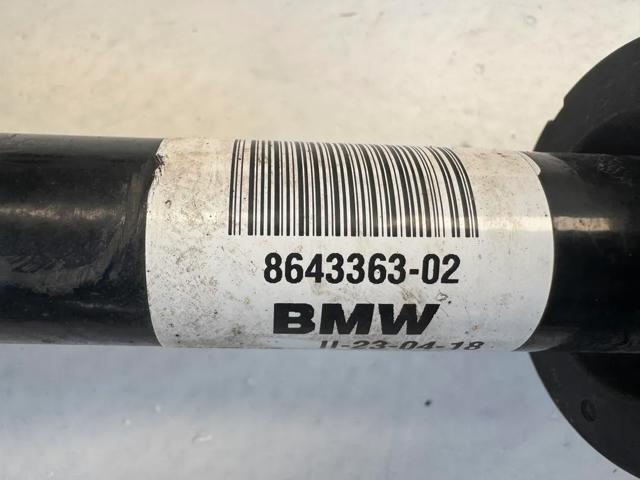 Привід правий 15540010 BMW