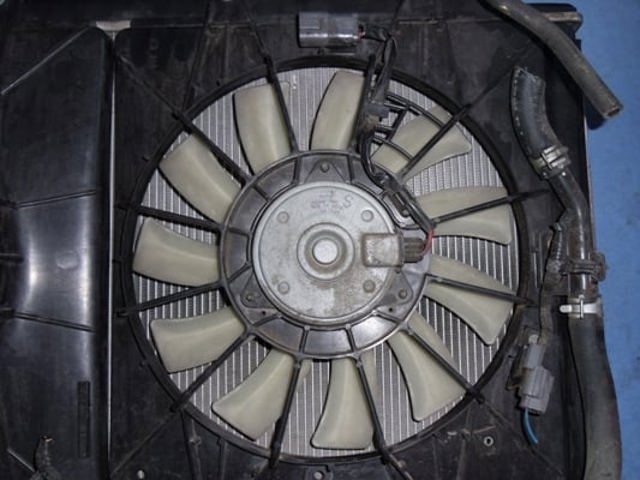 Вентилятор радиатора 11 лопастей с моторчиком в сборе с диффузором honda 2.2ctdi 1680007940