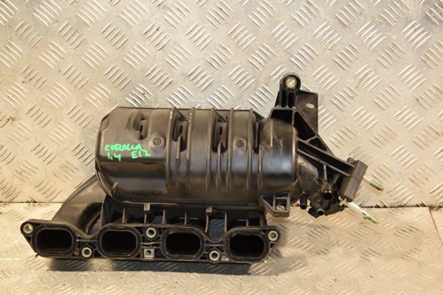 Колектор впускний 171200D031 TOYOTA