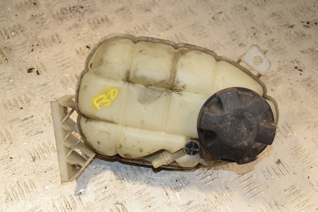 Бачок системи охолодження двигуна розширювальний 17137609468 BMW
