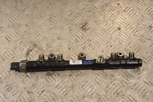 Розподільник палива 175216547R RENAULT