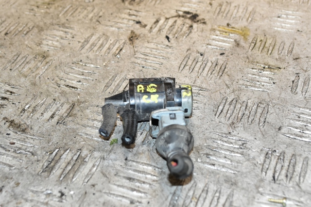 Клапан соленоїд регулювання заслонки EGR 1J0906283A VAG