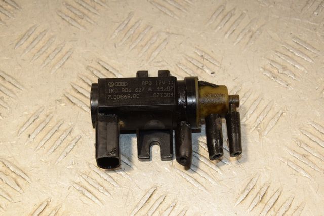 Клапан соленоїд регулювання заслонки EGR 1K0906627A VAG