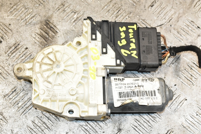 Моторчик склопідйомника двері задніх, лівих 1K0959703E VAG