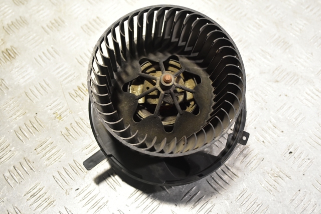 Регулятор оборотів пічки 1K1820015D VAG