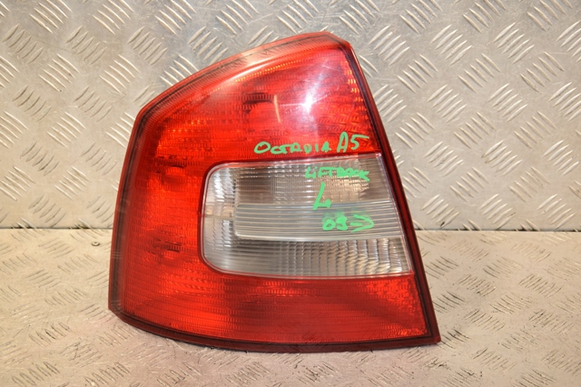 Задня ліва фара 1Z5945095B VAG