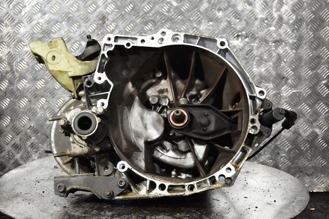 Коробка швидкостей механіка Пежо 308 CC