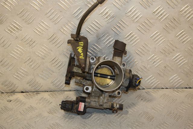 Заслінка повітряна 2221022130 TOYOTA