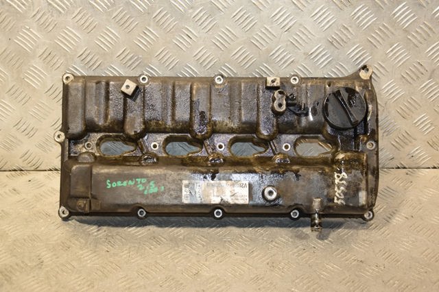 Кришка клапанна 224104A010 HYUNDAI