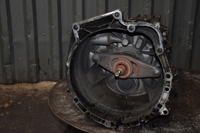 КПП в зборі 23007562730 BMW