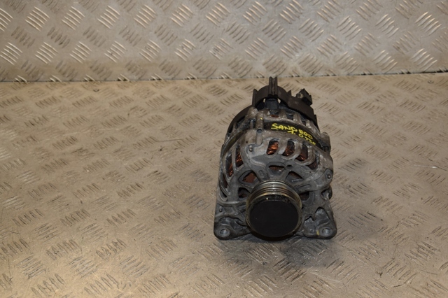 Авто генератор 231001167R RENAULT