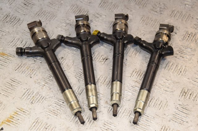 Форсунка інжектора 236700R170 TOYOTA
