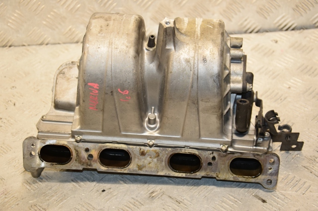 Колектор впускний 24435069 OPEL