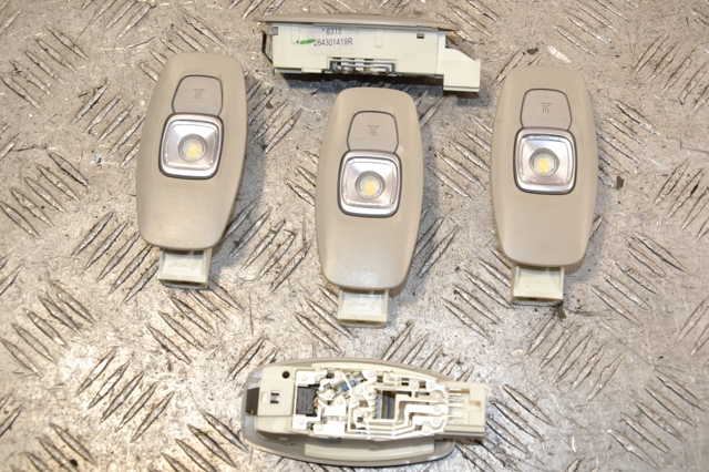 Плафон освітлення кабіни 264301419R RENAULT