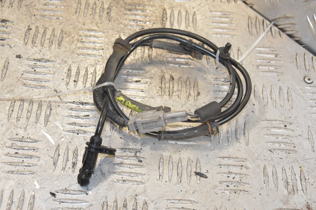 Датчик АБС (ABS) задній 265007909 NISSAN