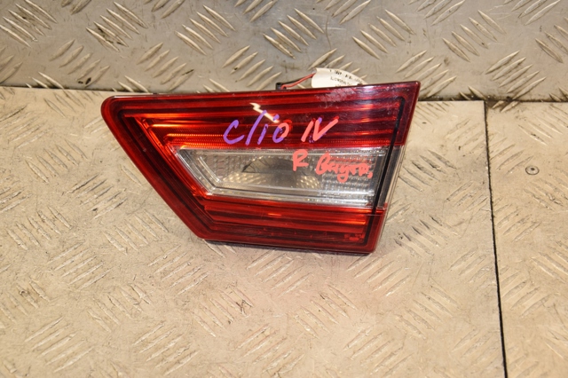 Стоп задній 265505796R RENAULT