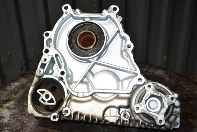 Роздавальна коробка 27108623346 BMW