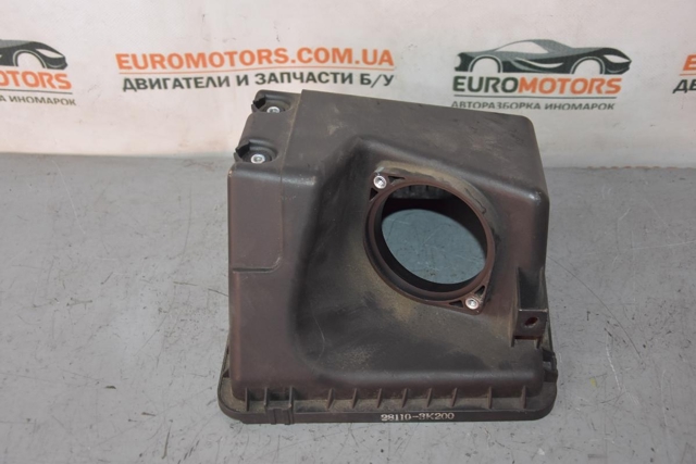 Корпус повітряного фільтра, верхня частина 281113K200 HYUNDAI