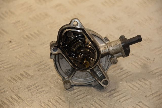 Насос вакуумний 288102A100 HYUNDAI