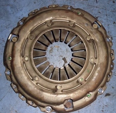 Корзина диска зчеплення 30210AA400 SUBARU