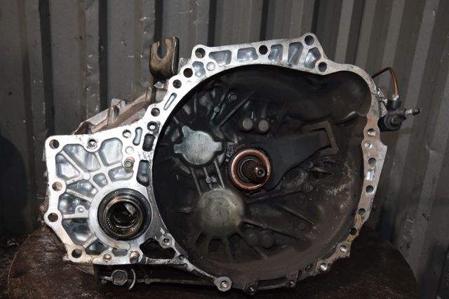 Механічна коробка перемикання передач 3030042210 TOYOTA