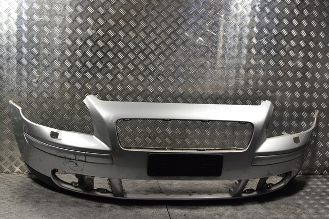 Бампер передній 30657005 VOLVO