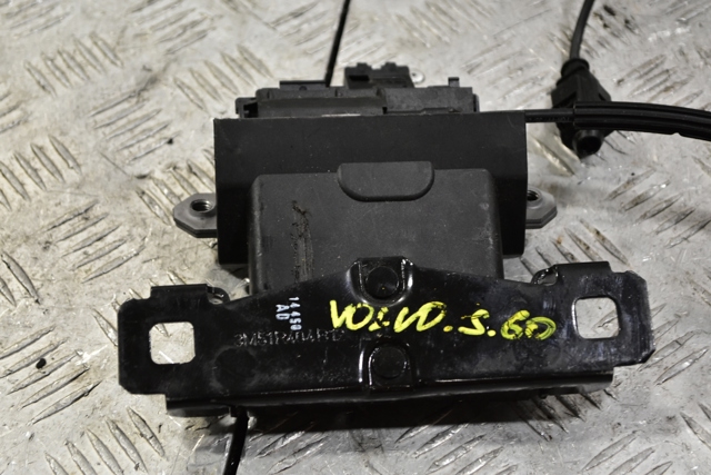 Замок дверей багажника 31278384 VOLVO