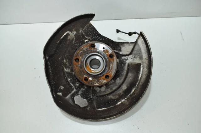 Кулак поворотний лівий 31658319 VOLVO