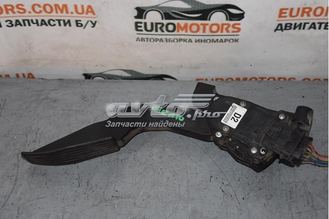 Підаль газу 327002F200 HYUNDAI