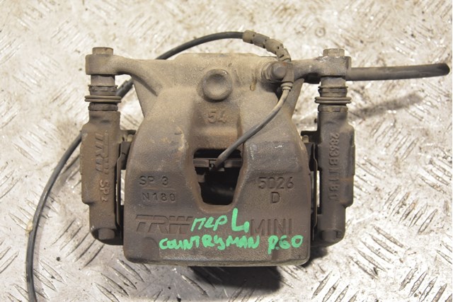 Тормозной цилиндр суппорта переднего левого mini cooper countryman `11-16 , 34119804729 34119804729