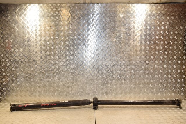 Вал карданний основний заднього моста 37000JD000 NISSAN